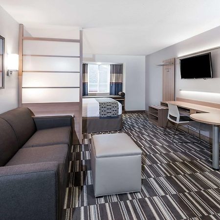 Microtel Inn & Suites By Wyndham - Penn Yan Ngoại thất bức ảnh