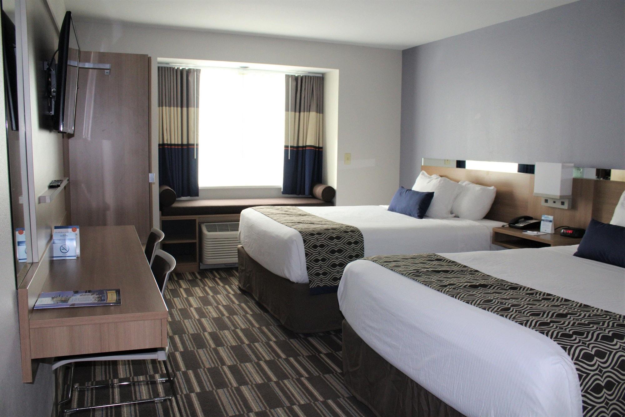 Microtel Inn & Suites By Wyndham - Penn Yan Ngoại thất bức ảnh