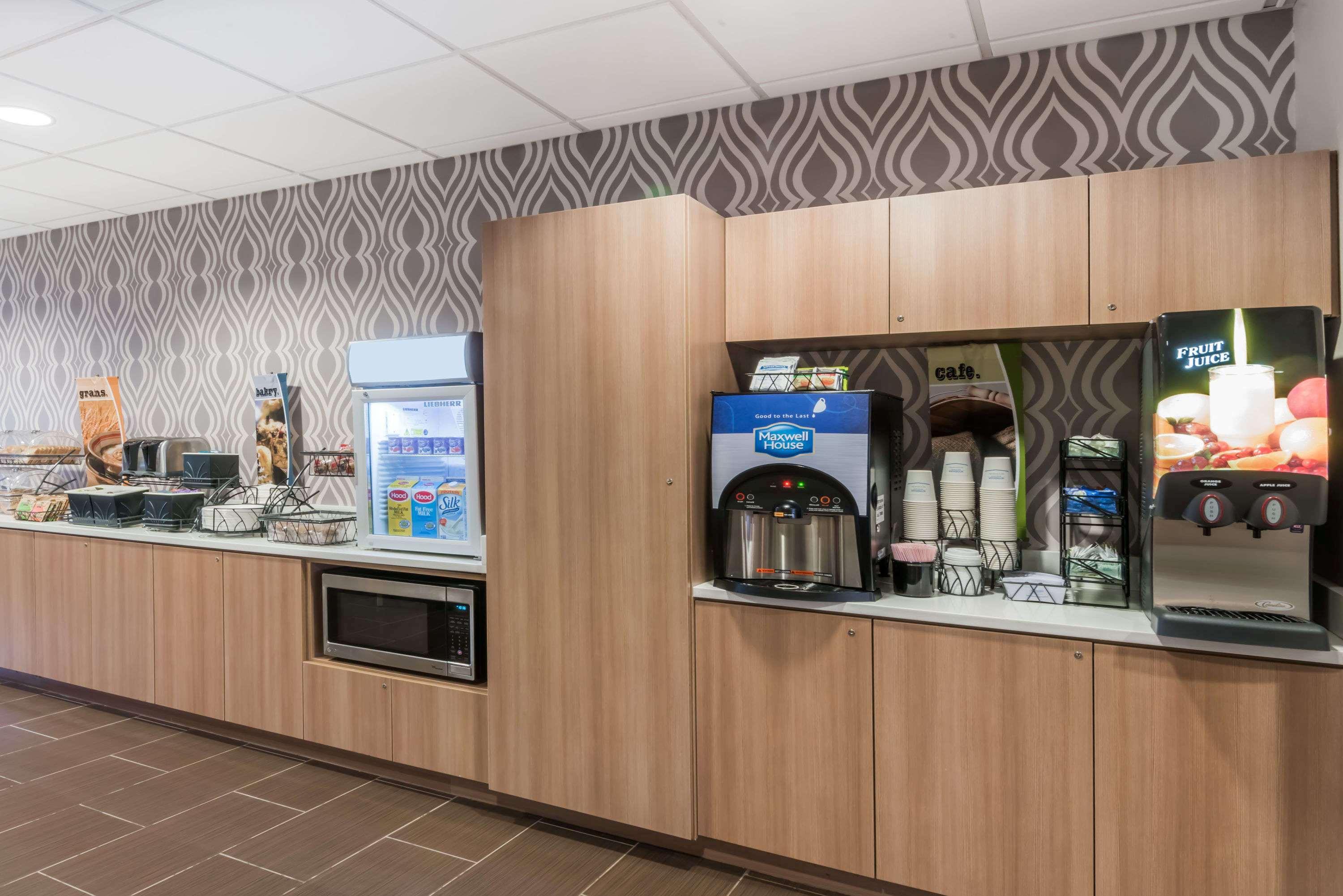 Microtel Inn & Suites By Wyndham - Penn Yan Ngoại thất bức ảnh