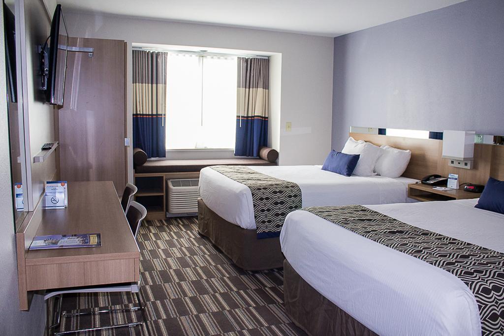 Microtel Inn & Suites By Wyndham - Penn Yan Ngoại thất bức ảnh