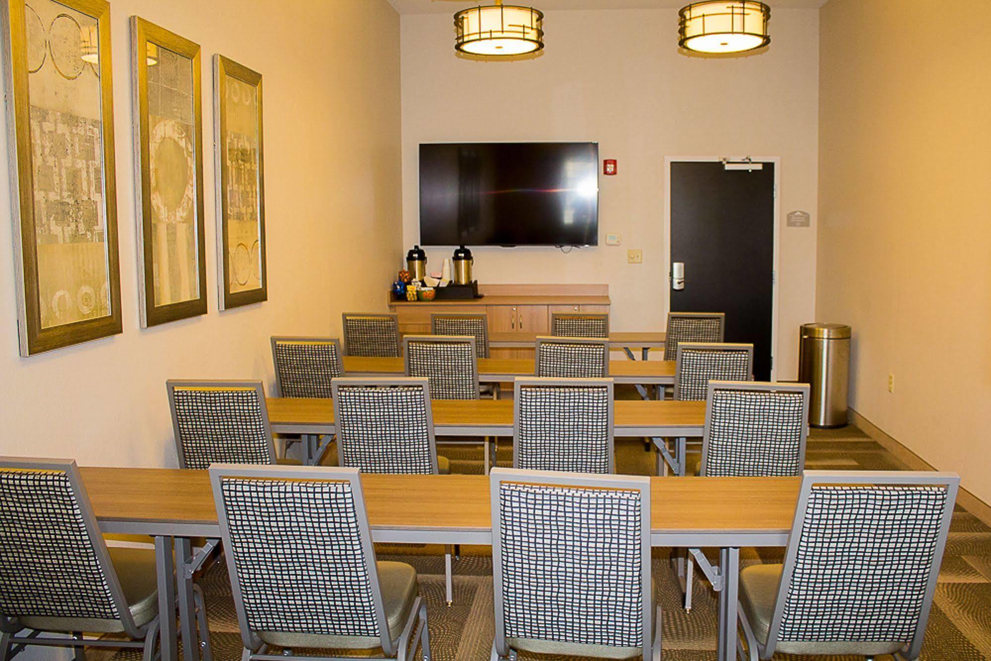 Microtel Inn & Suites By Wyndham - Penn Yan Ngoại thất bức ảnh