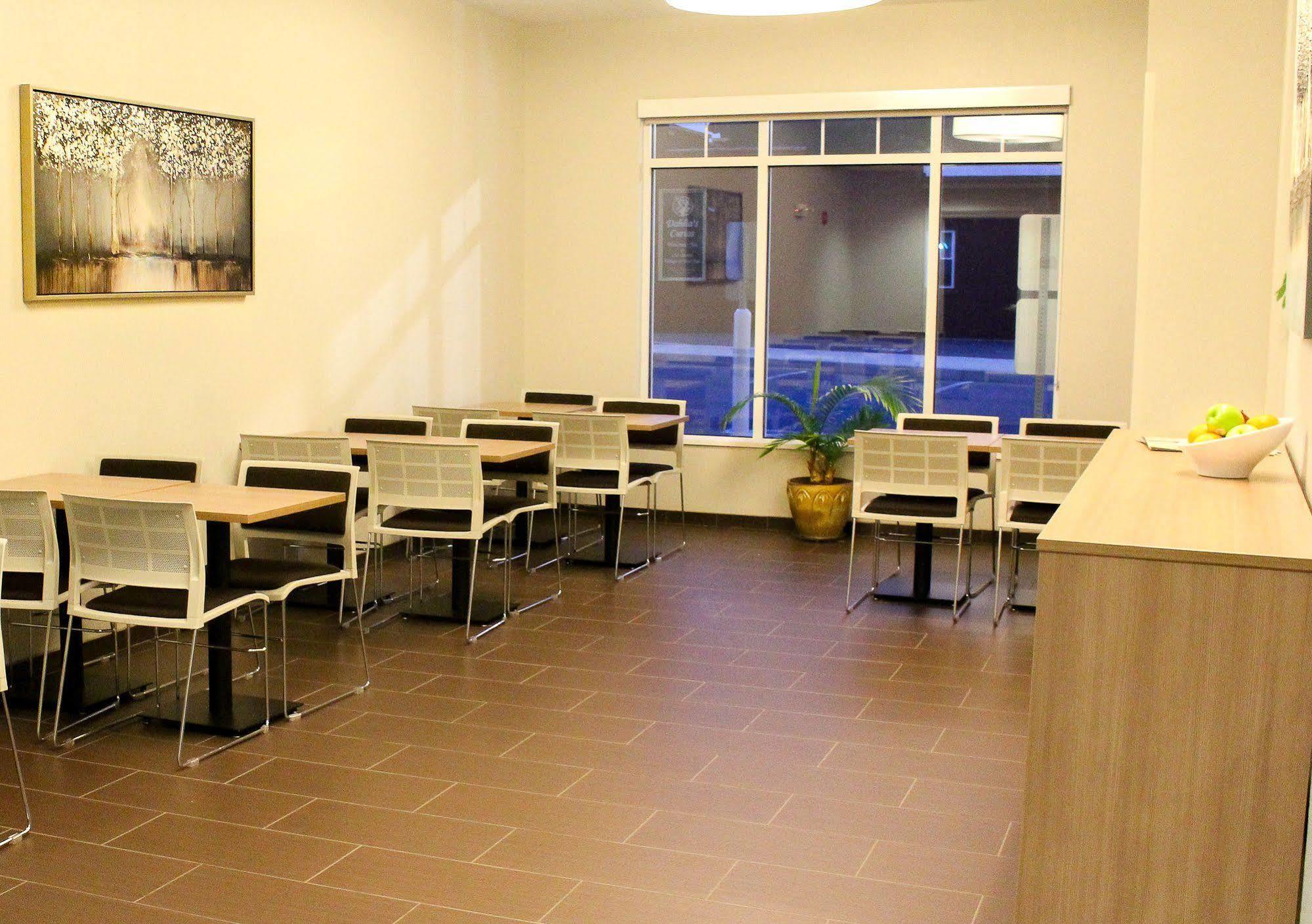 Microtel Inn & Suites By Wyndham - Penn Yan Ngoại thất bức ảnh
